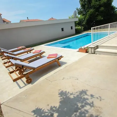 Holiday Home Bajelo Dom wakacyjny *