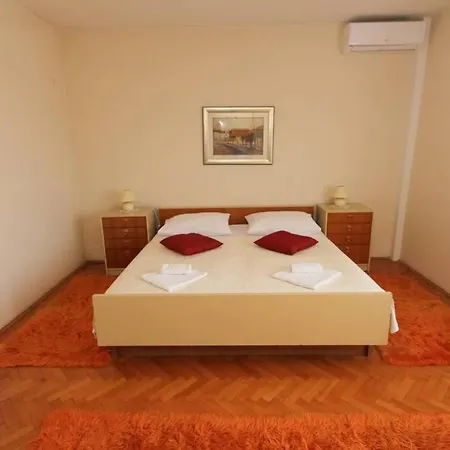 Dom wakacyjny Holiday Home Bajelo
